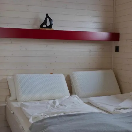 Båthotell Inselblume 86 - Luxus-hausboot Am Yachthafen Burgstaaken