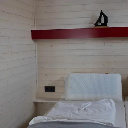 Inselblume 86 - Luxus-hausboot Am Yachthafen Burgstaaken *